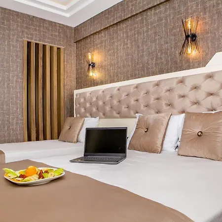 Hotell The Lea & *